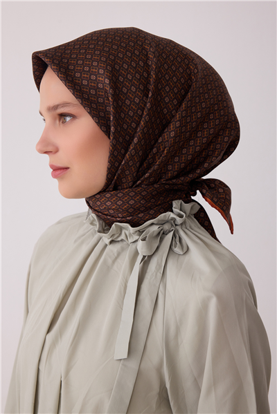 Kahverengi Monogram Desen %100 Twill İpek Eşarp 4418-53