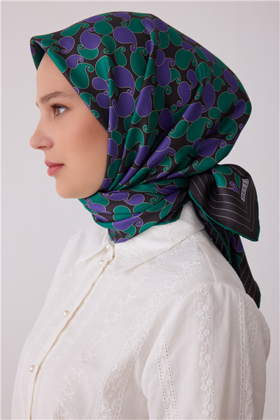 Yeşil Etnik Desen %100 Twill İpek Eşarp 4422-83