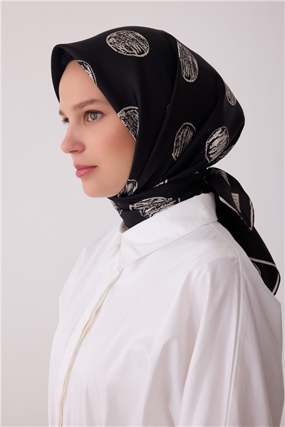 Siyah Geometrik Desen %100 Twill İpek Eşarp 4427-02