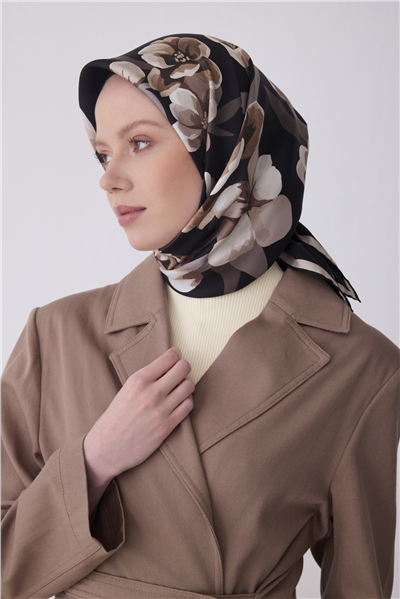 Siyah Çiçek Desen %100 Twill İpek Eşarp 4330-01