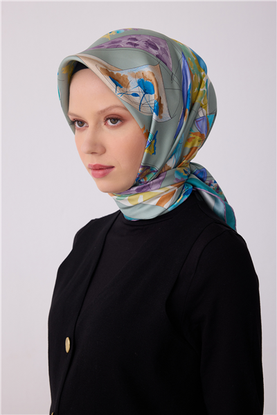Yeşil Obje Desen %100 Twill İpek Eşarp 4316-82
