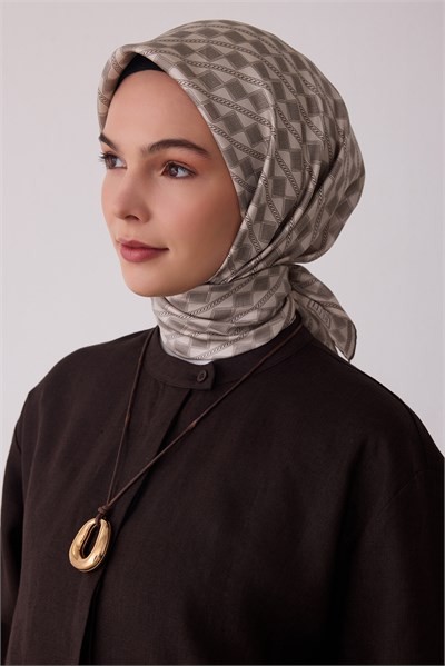 Ekru Geometrik Desen %100 Twill İpek Eşarp 4425-53