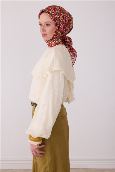 Kırmızı Geometrik Desen %100 Twill İpek Eşarp 4402-51