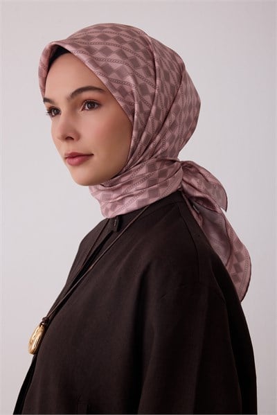 Pembe Geometrik Desen %100 Twill İpek Eşarp 4425-02