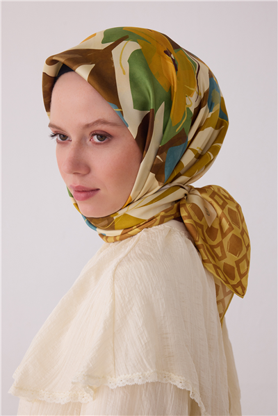 Sarı Çiçek Deseni %100 Twill İpek Eşarp 4426-50