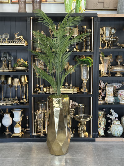 Gold Titanyum Saksı