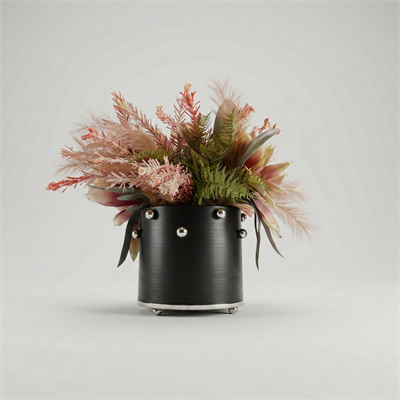 Siyah Saksıda Yapay Çiçek