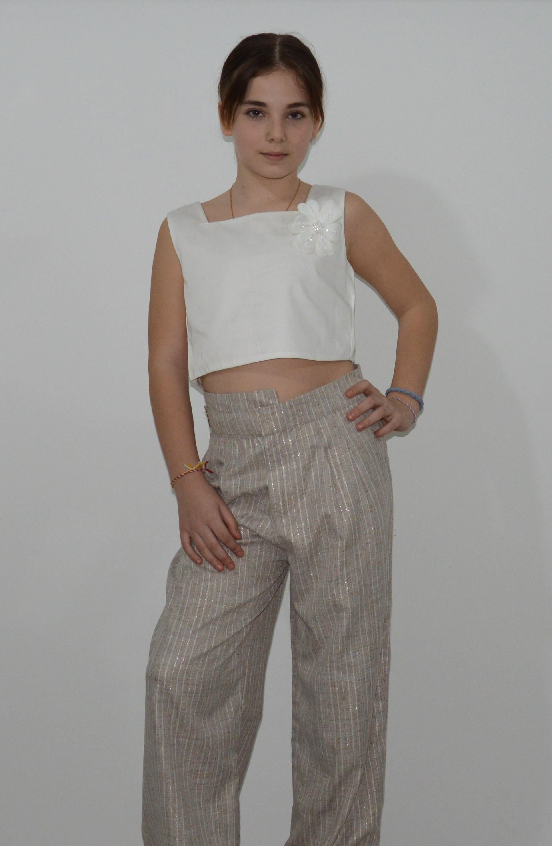KIZ ÇOCUK TAKIM BOL PAÇA PANTOLON GÜL DETAY BLUZ CROP