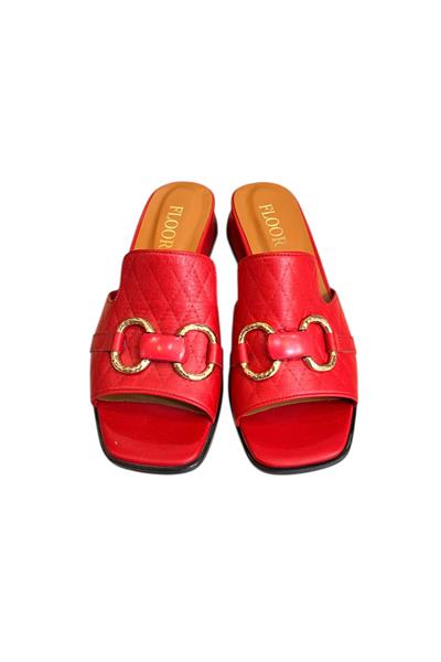 Kırmızı Hakiki Deri Tek Bant Üzeri Toka Detaylı Topuklu Terlik