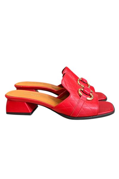 Kırmızı Hakiki Deri Tek Bant Üzeri Toka Detaylı Topuklu Terlik