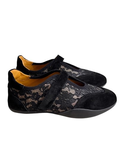 Siyah Hakiki Deri Süet Dantel Detay Cırt Bantlı Comfort Babet Ayakkabı