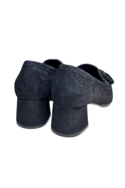 Siyah Hakiki Deri Süet Püskül Detay Topuklu Ayakkabı