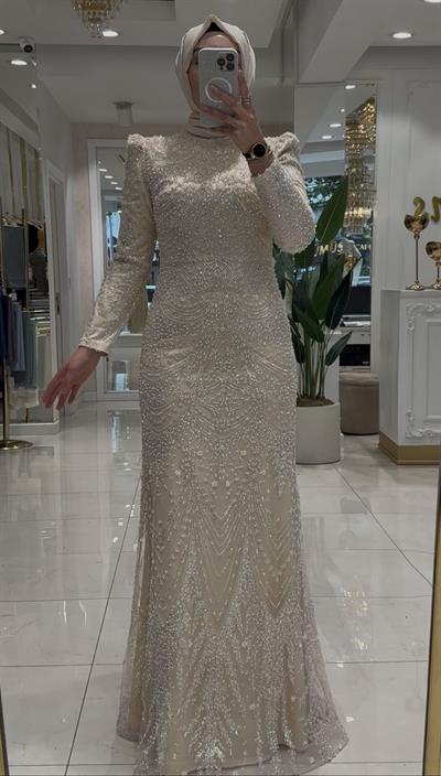Pınar Şems Nüket Abiye