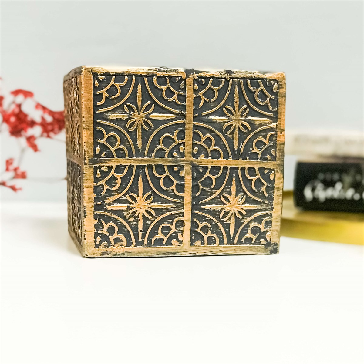 İşlemeli Rose Gold Saksı