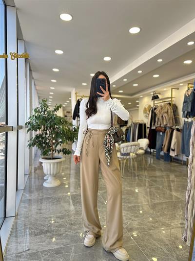 Beli Bağcıklı Dökümlü Pantolon
