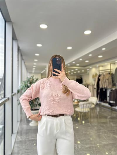 Çiçek İşlemeli Kazak