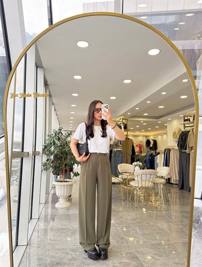 Gold Düğme Detay Pantolon 