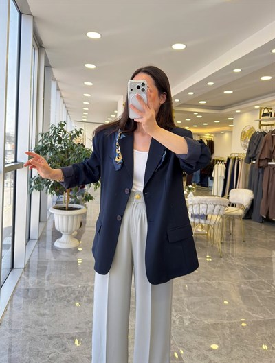 Gold Düğme Detaylı Pantolon Açık Gri