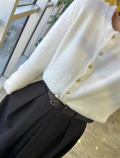 Gold Düğmeli Ekru Hırka 