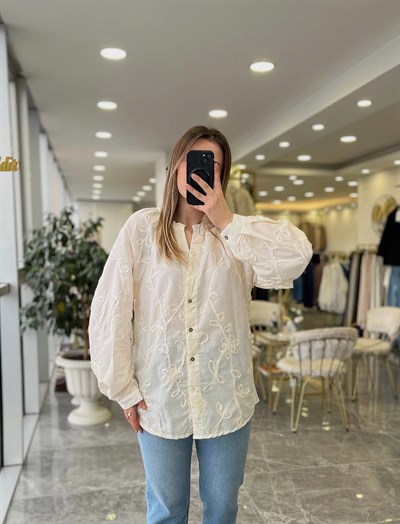 İşleme Detay Gömlek Krem