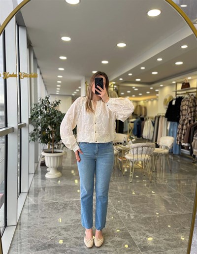 İşleme Detay Gömlek Krem