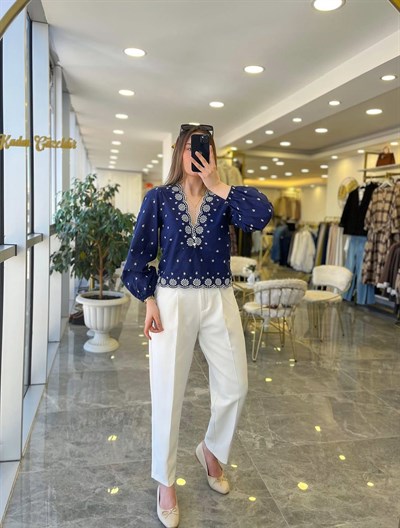 Lacivert İşlemeli Gömlek