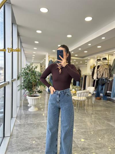 Mavi Dökümlü Jean