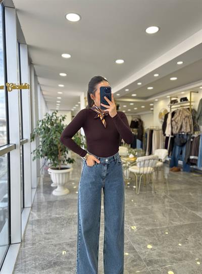 Mavi Dökümlü Jean