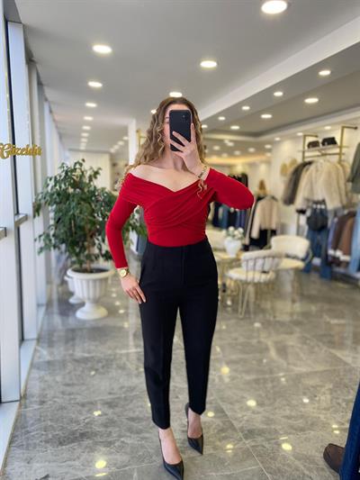 Omuz Dekolte Bluz Kırmızı