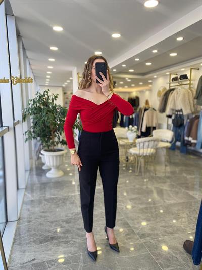 Omuz Dekolte Bluz Kırmızı