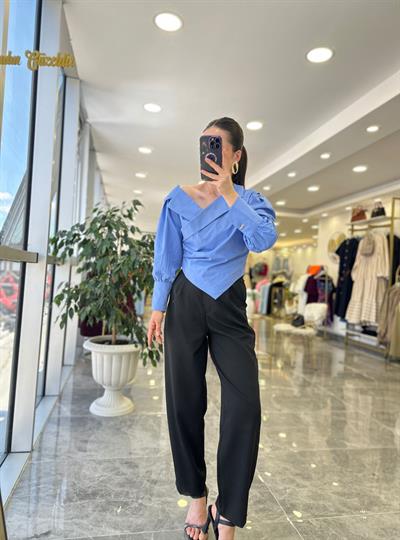 Omuz Dekolte Gömlek