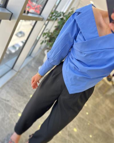 Omuz Dekolte Gömlek