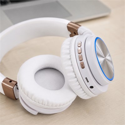 Beyaz BT760 Kablosuz Bluetooth 5.0 Kulak Üstü Kulaklık 400 Mah Şarj Edilebilir Mikrofonlu Gürültü Azaltma Özellikli TF Kart ve Aux Destekli Kulaklık