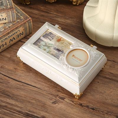 Beyaz Retro Aynalı Müzik Kutusu Dans Eden Balerin Figürlü Vintage Dekoratif Müzik Kutusu Nostaljik Aç Kapa Mücevher Takı Kutusu 