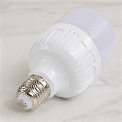 DL-030 Şarjlı LED Ampul 30W 2700 Lümen 6400K Beyaz Işık E27 Duy Elektrik Kesintisinde Yanan Acil Durum Enerji Tasarruflu Ampul