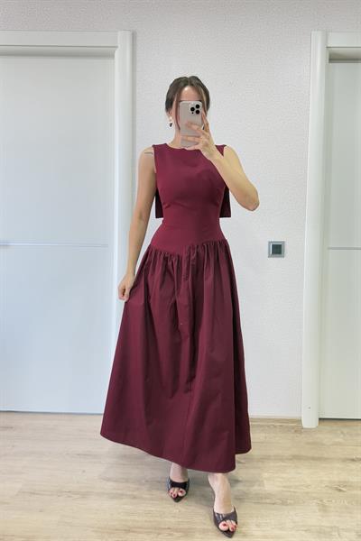 ARKASI YAKA  DETAYLI SABRİNA ELBİSE BORDO
