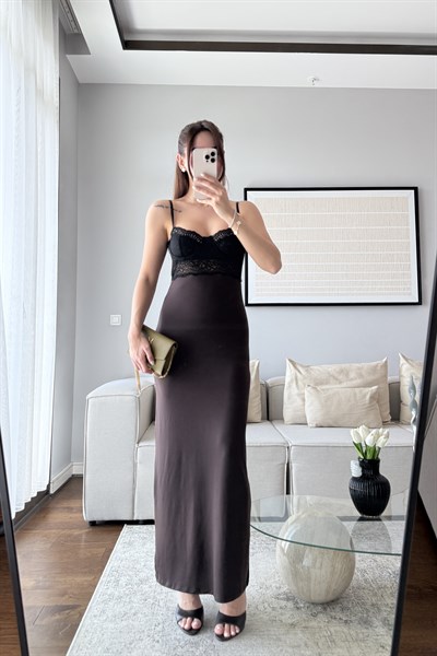 ASKILI DANTEL ELBİSE-KAHVE