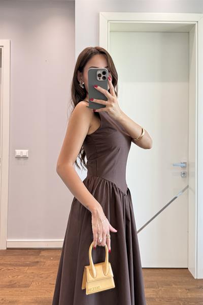 BEL DETAYLI TASARIM ELBİSE-KAHVE