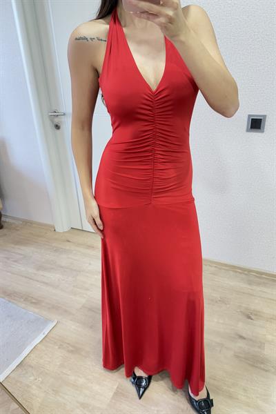 BOYUNDAN BAĞLAMALI DRAPELİ ELBİSE KIRMIZI 