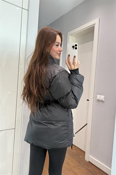 CEPLİ KUŞAKLI ŞİŞME MONT-SİYAH