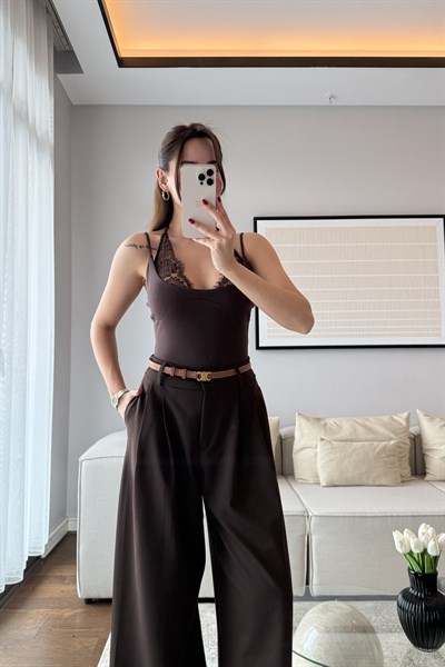 DANTEL DETAYLI BODYSUİT- KAHVE