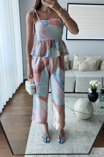 DESENLİ ASKILI BLUZ PANTOLON TAKIM
