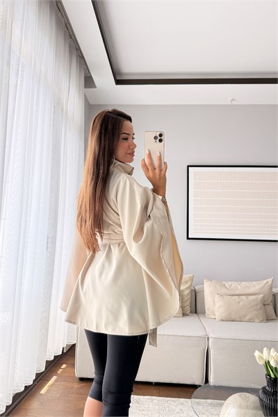 DİK YAKA KUŞAKLI PANÇO TRENÇKOT