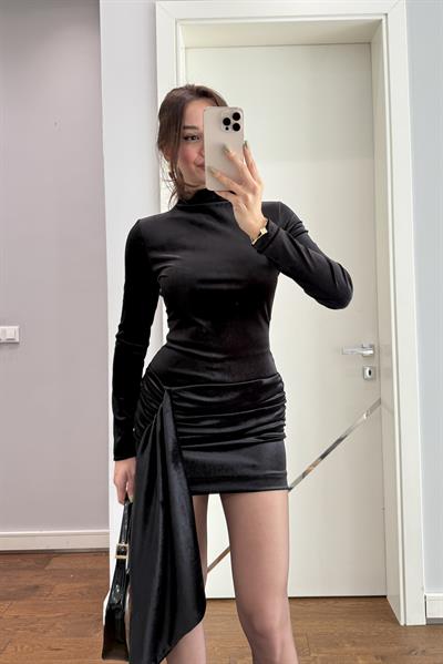 DRAPE DETAYLI KADİFE MİNİ ELBİSE
