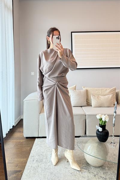 DRAPELİ TENSEL BLUZ ETEK TAKIM