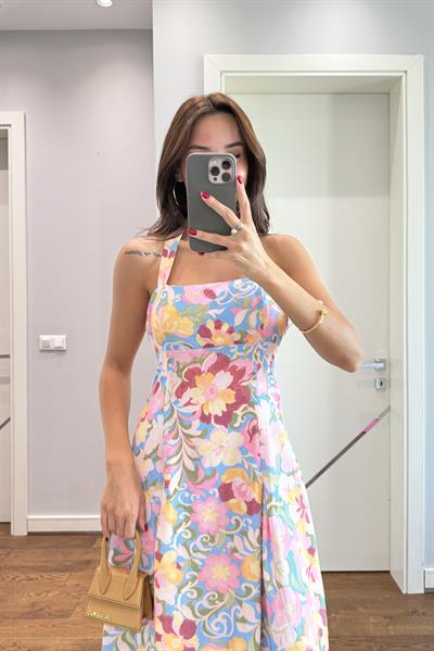 HALTER YAKA ÇİÇEK DESENLİ ELBİSE