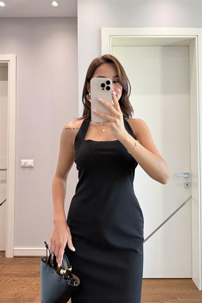 HALTER YAKA TOPARLAYICI ELBİSE-SİYAH