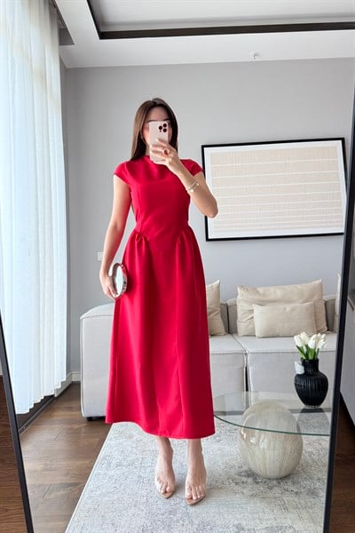 KUŞAK DETAYLI UZUN ELBİSE