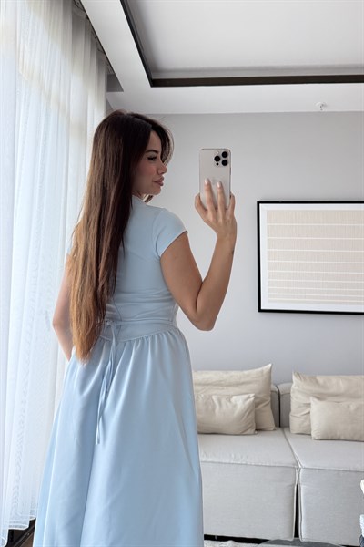 KUŞAK DETAYLI UZUN ELBİSE-MAVİ