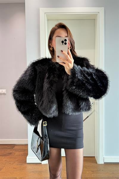 PELUŞ SİYAH KISA KÜRK